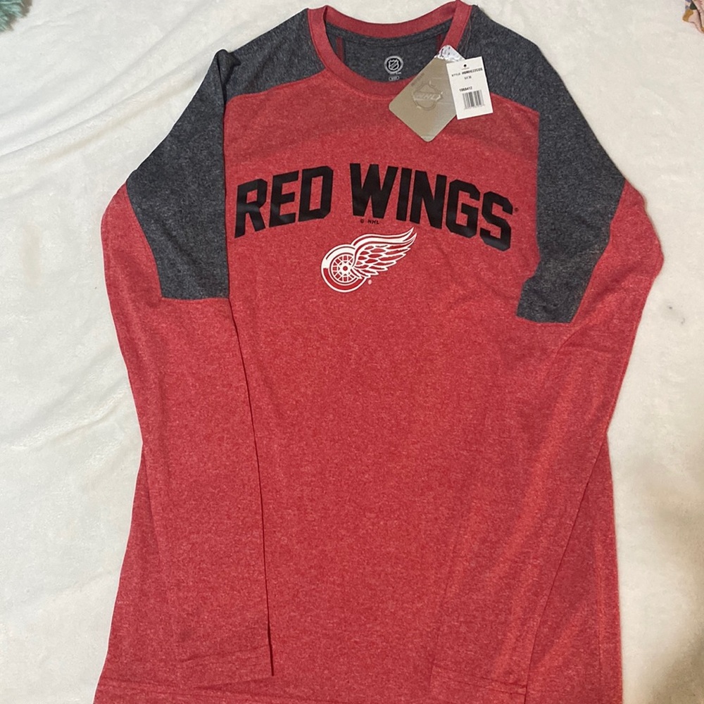 NHL official Red Wings athletic long sleeve woman’s shirt.